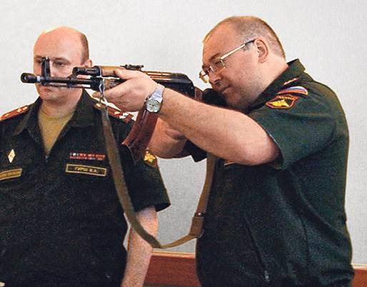Военный суд начнет рассмотрение дела о взятке генерала Оглоблина 19 марта