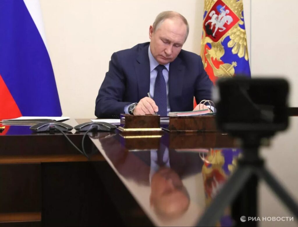 Путин внес на ратификацию в ГД договор с Таиландом о выдаче преступников