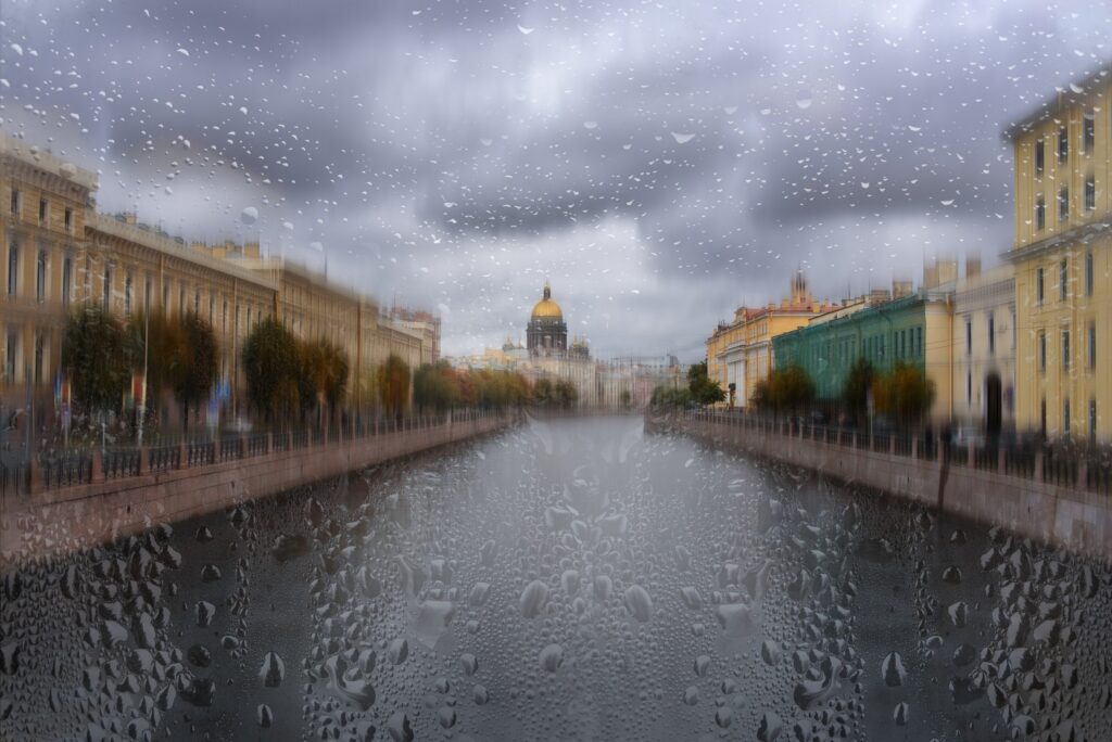 Есть хорошая новость и плохая. Главный синоптик Петербурга рассказывает, с чего начнётся июль