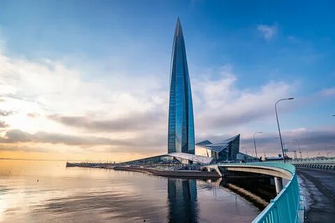 Подсветка Лахта-центра в Санкт-Петербурге дала сбой