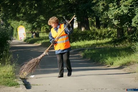На дворников в Петербурге могут навесить «маячки» для отслеживания работы
