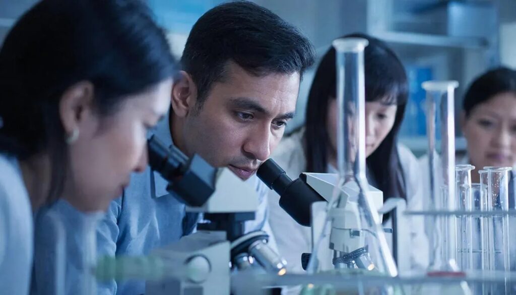 В Роспотребнадзоре оценили вероятность возникновения пандемии птичьего гриппа