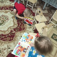 Путин призвал продлить время работы детсадов