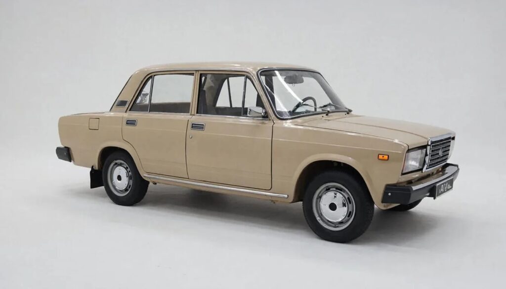 В продаже появился новый ВАЗ-2105, выпущенный 27 лет назад