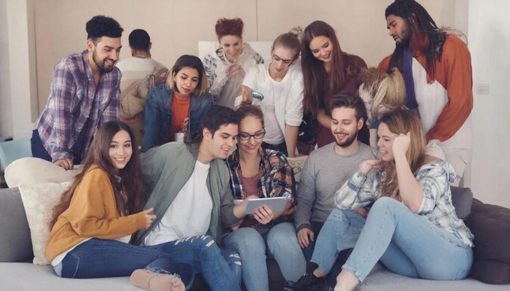 Блогеров могут обязать публиковать патриотическую рекламу