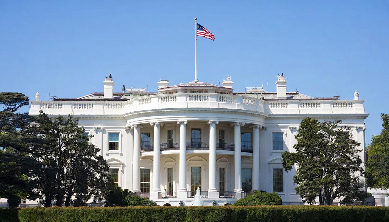 В США задумались об увольнении сотрудников Трампа