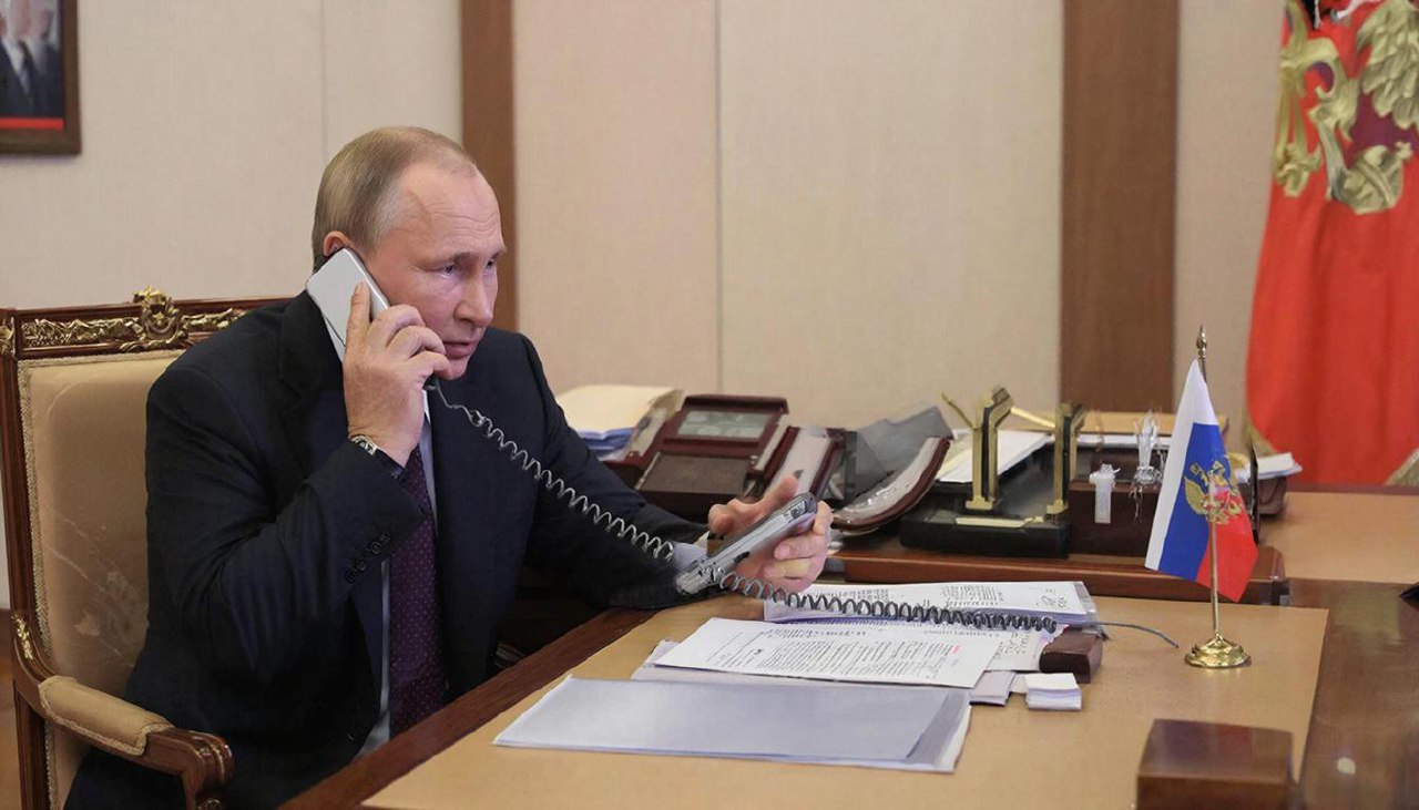 Макрон захотел восстановить диалог с Путиным