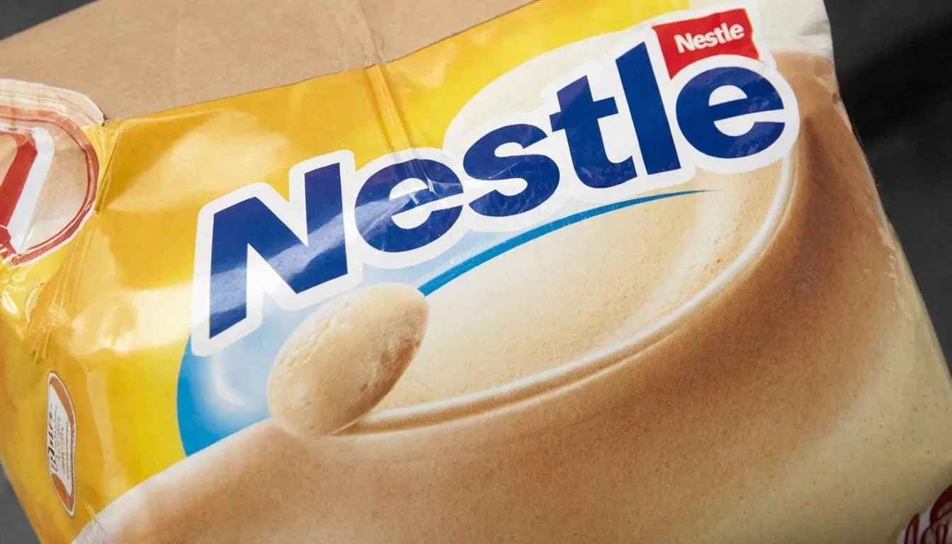 Роспотребнадзор приостановил ввоз в Россию детских смесей Nestle из-за токсина