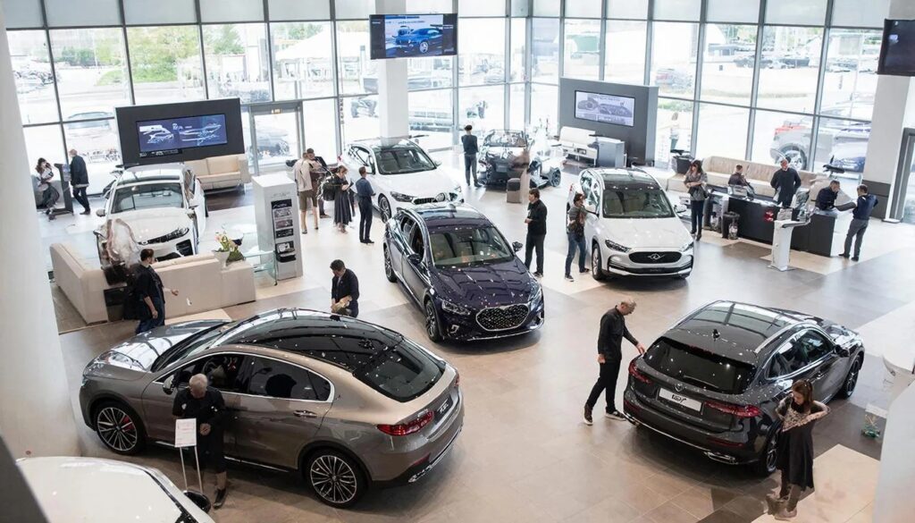 Продажи авто в Петербурге могут упасть на 20%