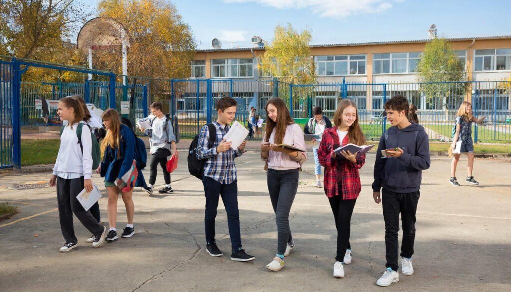 Минпросвещения подготовит рекомендации по воспитанию детей