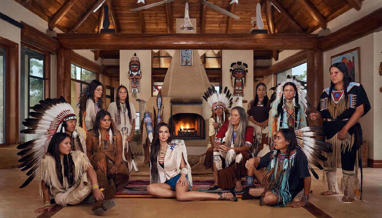 Билли Айлиш предложили отдать свой особняк индейцам