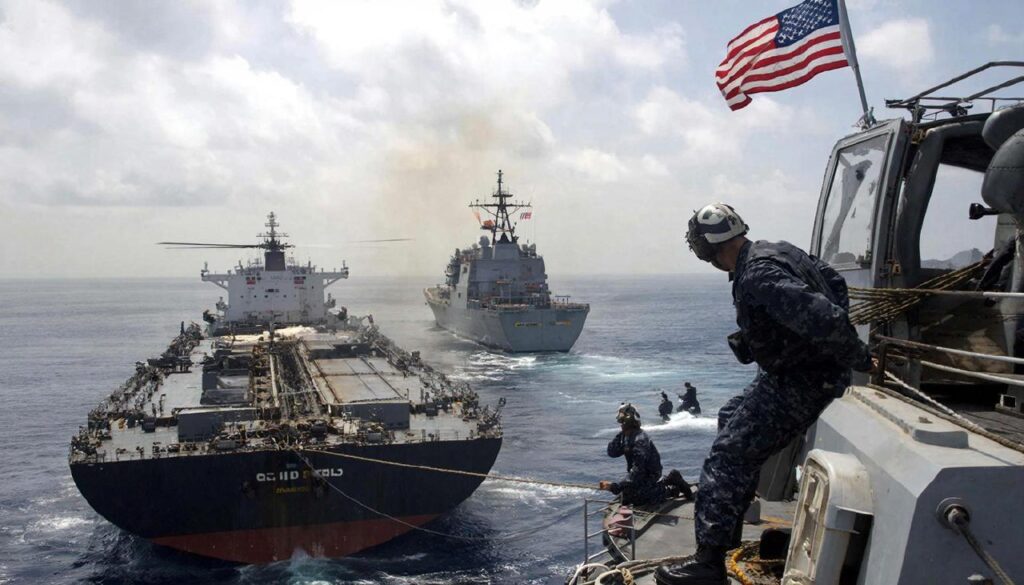 США задержали еще один танкер в море