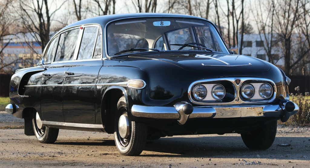 На Авто.ру появилась раритетная заднемоторная Tatra T603 после реставрации