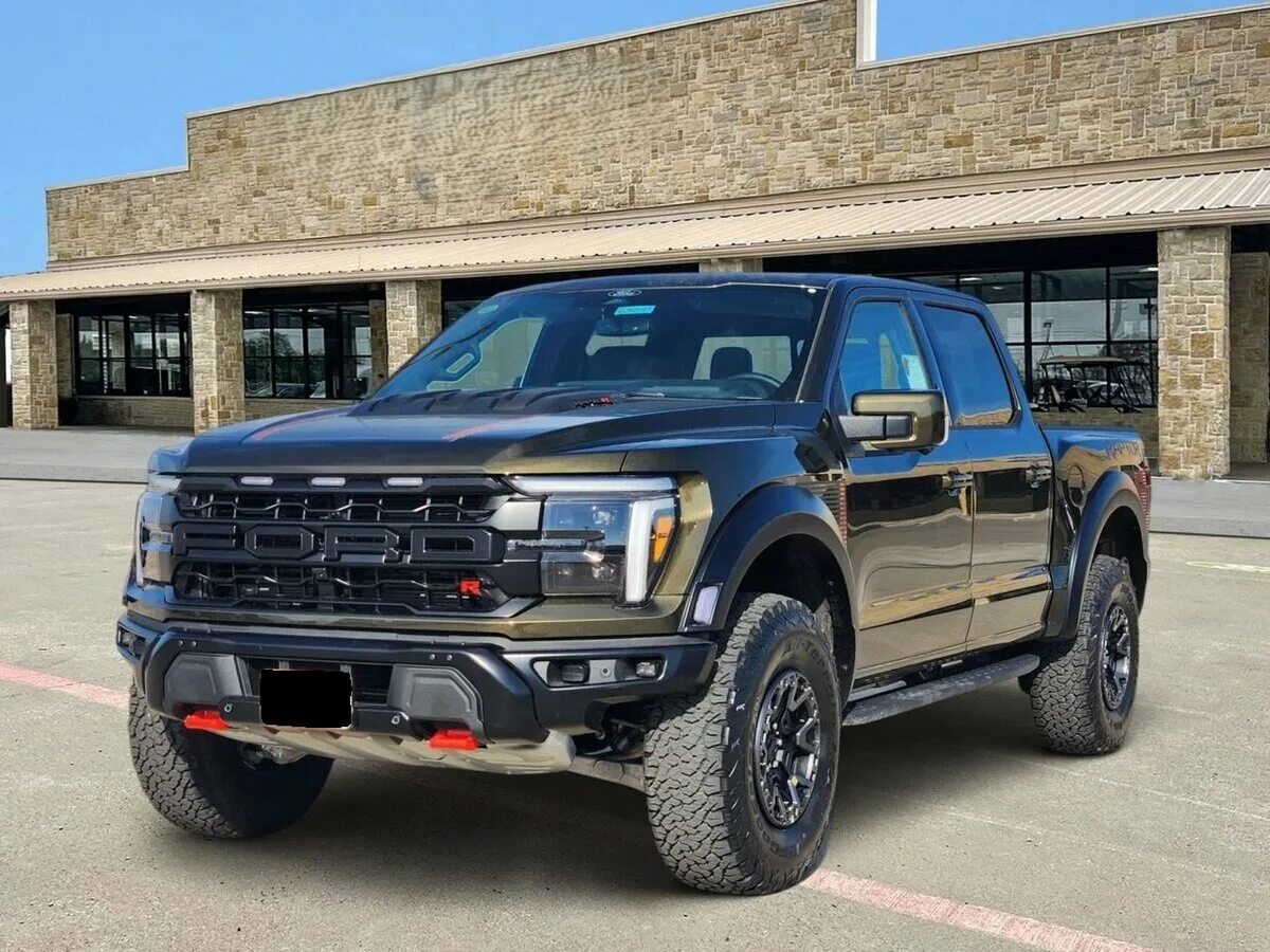 В России 720-сильный пикап Ford F-150 Raptor R продают за двойную цену