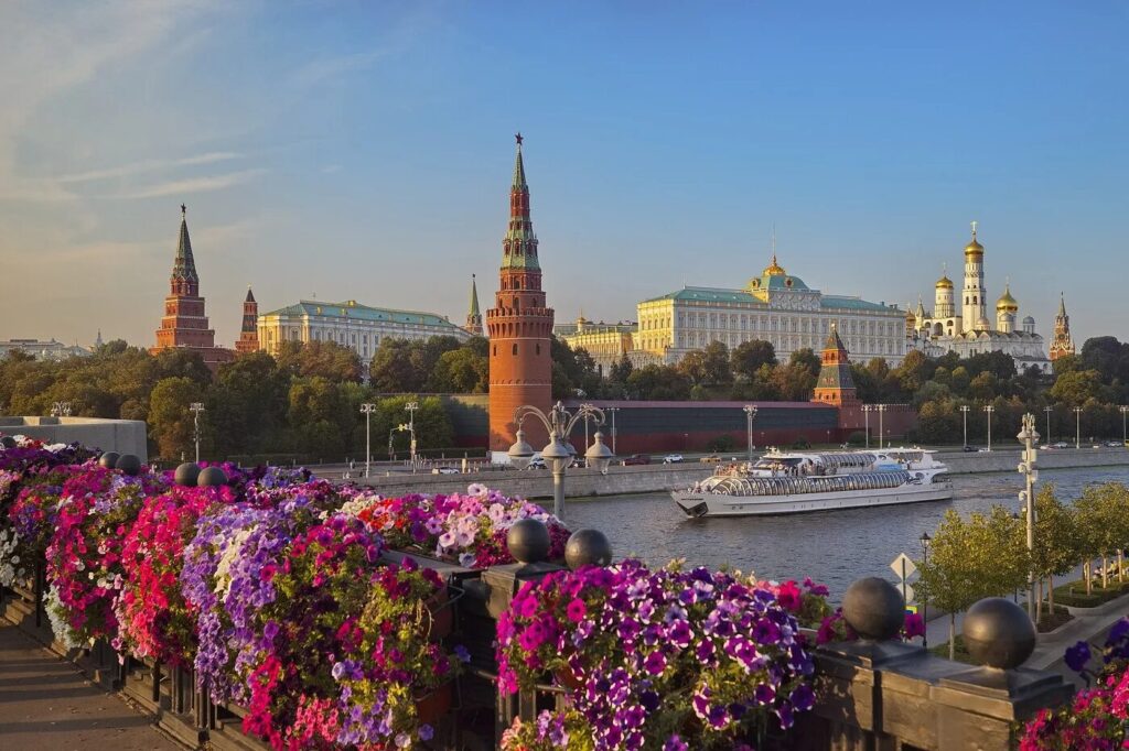 Последние дни тридцатиградусной жары в Москве сменит похолодание